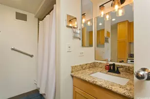 2500 Kalakaua Ave, Honolulu, HI 96815 - Photo 11