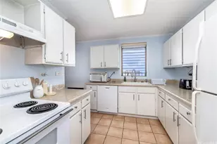 2240 Kuhio Ave, Honolulu, HI 96815 - Photo 9