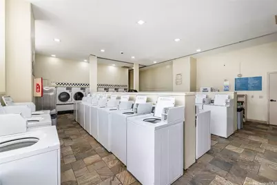 2240 Kuhio Avenue #3304, Honolulu, HI 96815 - Photo 25