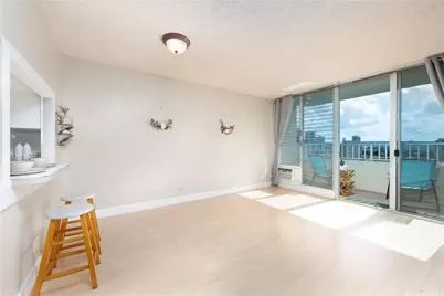 796 Isenberg Street #9H, Honolulu, HI 96826 - Photo 1
