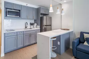 364 Seaside Ave, Honolulu, HI 96815 - Photo 1