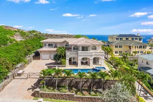 1327 Kamehame Dr, Honolulu, HI 96825 - Photo 1