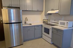 2845 Waialae Ave, Honolulu, HI 96826 - Photo 1