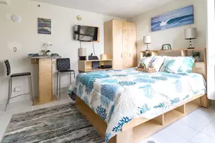 134 Kapahulu Ave, Honolulu, HI 96815 - Photo 1