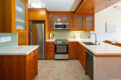 435 Seaside Avenue #801, Honolulu, HI 96815 - Photo 1