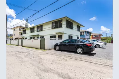 713 Menehune Lane, Honolulu, HI 96826 - Photo 1