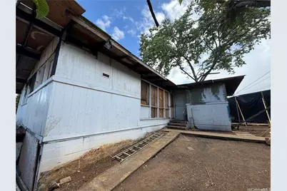 2058 Ala Mahamoe Street, Honolulu, HI 96819 - Photo 1