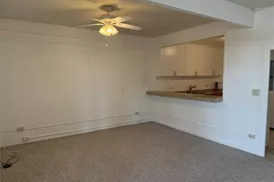 1571 Thurston Ave, Honolulu, HI 96822 - Photo 1