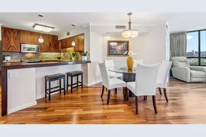 1525 Wilder Avenue #901, Honolulu, HI 96822 - Photo 1