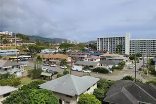 1555 Pohaku St, Honolulu, HI 96817 - Photo 1