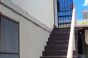 655 Coolidge St, Honolulu, HI 96826 - Photo 1