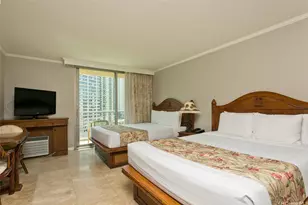 2045 Kalakaua Ave, Honolulu, HI 96815 - Photo 1
