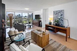 1073 Kinau St, Honolulu, HI 96814 - Photo 1