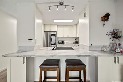 731 Amana Street #402, Honolulu, HI 96814 - Photo 1