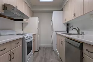 2029 Nuuanu Ave, Honolulu, HI 96817 - Photo 1