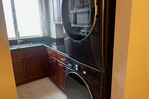 1555 Pohaku St, Honolulu, HI 96817 - Photo 1