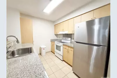 1315 Kalakaua Avenue #807, Honolulu, HI 96826 - Photo 1
