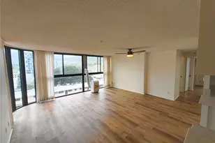 2724 Kahoaloha Ln, Honolulu, HI 96826 - Photo 1