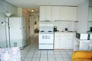 2211 Ala Wai Blvd, Honolulu, HI 96815 - Photo 1