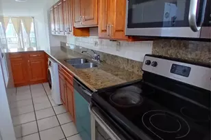 410 Magellan Ave, Honolulu, HI 96813 - Photo 1