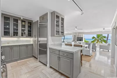 2895 Kalakaua Avenue #104, Honolulu, HI 96815 - Photo 1