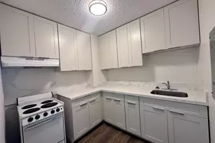 1528 Emerson St, Honolulu, HI 96813 - Photo 1