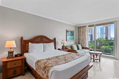 2045 Kalakaua Avenue #403, Honolulu, HI 96815 - Photo 1