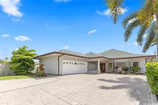 910 Hunakai St, Honolulu, HI 96816 - Photo 1
