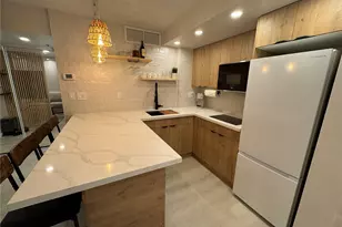 1088 Bishop St, Honolulu, HI 96813 - Photo 1