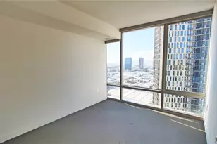 1001 Queen St, Honolulu, HI 96814 - Photo 1