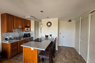 320 Liliuokalani Ave, Honolulu, HI 96815 - Photo 1