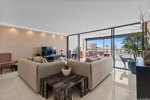 583 Kamoku St, Honolulu, HI 96826 - Photo 1
