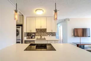 320 Liliuokalani Ave, Honolulu, HI 96815 - Photo 1