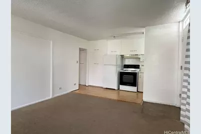 1525 Pensacola Street #300, Honolulu, HI 96822 - Photo 1