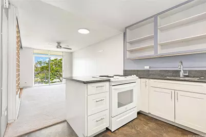 1002-A Prospect Street #14, Honolulu, HI 96822 - Photo 1