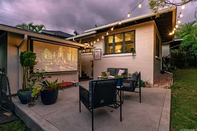 2445 10th Avenue, Honolulu, HI 96816 - Photo 1