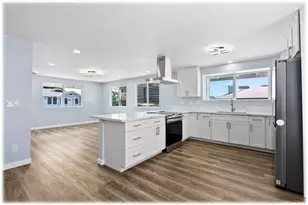 3232 Castle St, Honolulu, HI 96815 - Photo 1