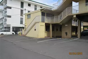 24 Hialoa St, Honolulu, HI 96817 - Photo 1