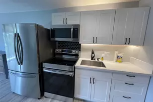 1511 Nuuanu Ave, Honolulu, HI 96817 - Photo 1