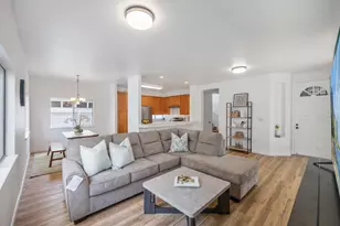 1060 Kinau St, Honolulu, HI 96814 - Photo 1
