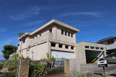 1584 Hanai Loop, Honolulu, HI 96817 - Photo 1