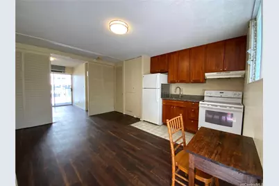 236 Liliuokalani Avenue #202, Honolulu, HI 96815 - Photo 1