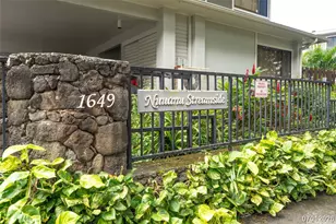 1649 Waikahalulu Ln, Honolulu, HI 96817 - Photo 1