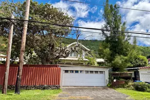 2420 E Manoa Rd, Honolulu, HI 96822 - Photo 1