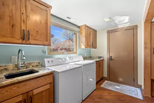 911 W Roadrunner Ct, Ivins, UT 84738 - Photo 25