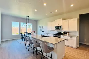 2826 E Smith Crk Dr, Washington, UT 84780 - Photo 11