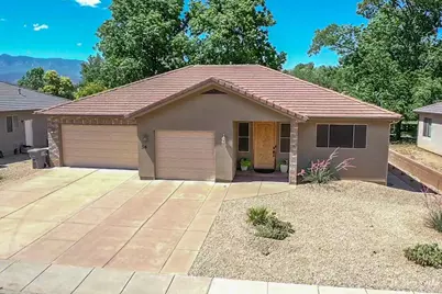 36 W Center St, La Verkin, UT 84745 - Photo 1