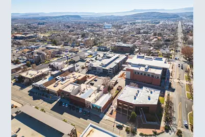 28 E Tabernacle St, Saint George, UT 84770 - Photo 17