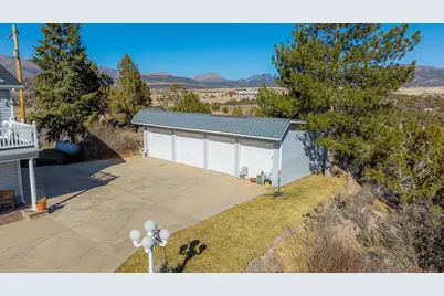 1298 S 1500 St E, New Harmony, UT 84757 - Photo 45