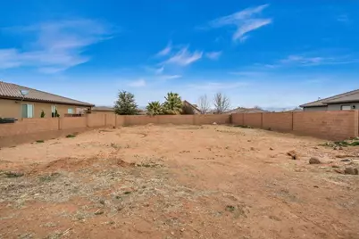 4076 W 2700 S, Hurricane, UT 84737 - Photo 15